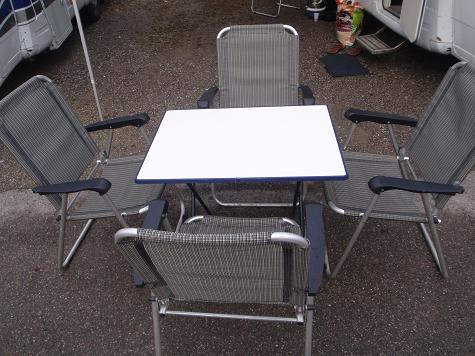 תחנת השכרת קרוואנים  - McRent GR - ליפציג - נמל תעופה